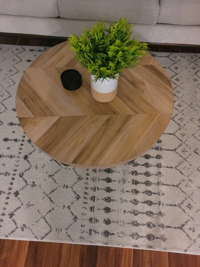 Foto del edificio - 4919 Sunburst Ln