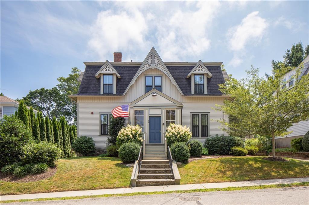 29 Champlin Ave Unit 2L, Newport, RI 02840 Room for Rent in Newport