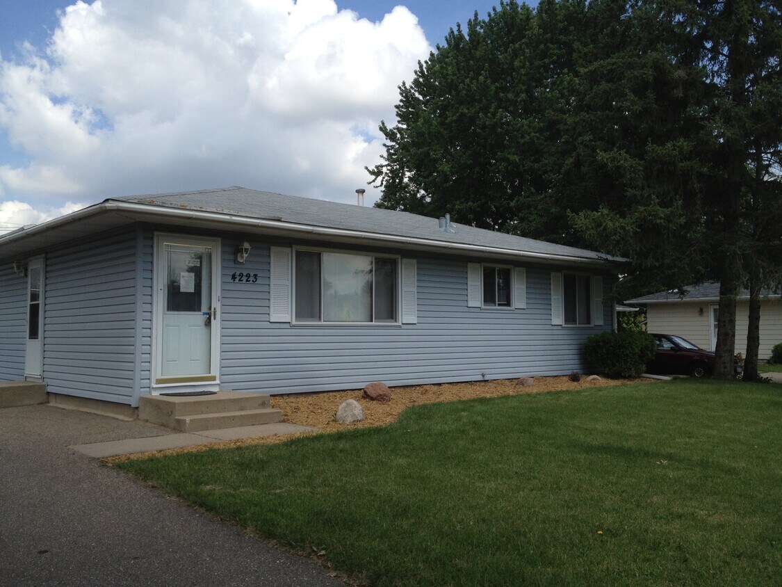 4223 Rahn Rd, Eagan, MN 55122 House Rental in Eagan, MN