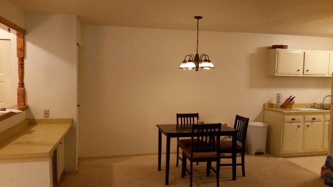 Building Photo - 204 Williamsburg Dr