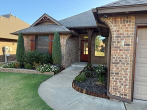 Building Photo - 3408 Sardis Way