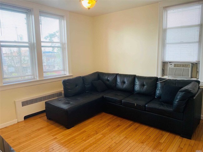 Foto del edificio - 99-06-99-23 23rd Ave