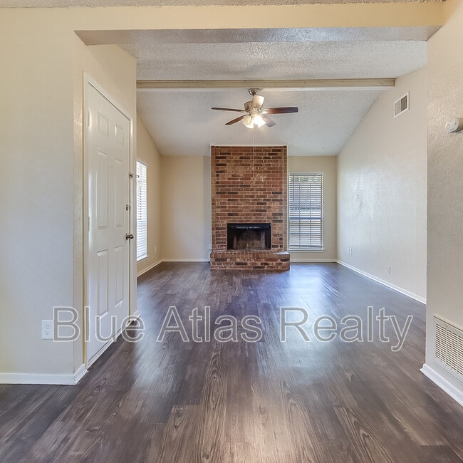 Building Photo - 610 Lillard Rd