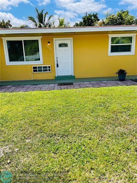 Building Photo - 6602 SW 19th Ct