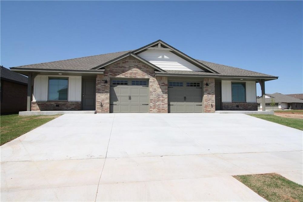 Foto principal - 431 Summit Ridge Dr Oklahoma City OK 73114
