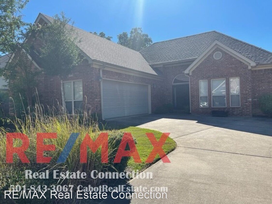 Foto principal - 3 br, 2 bath House - 512 Cobblestone