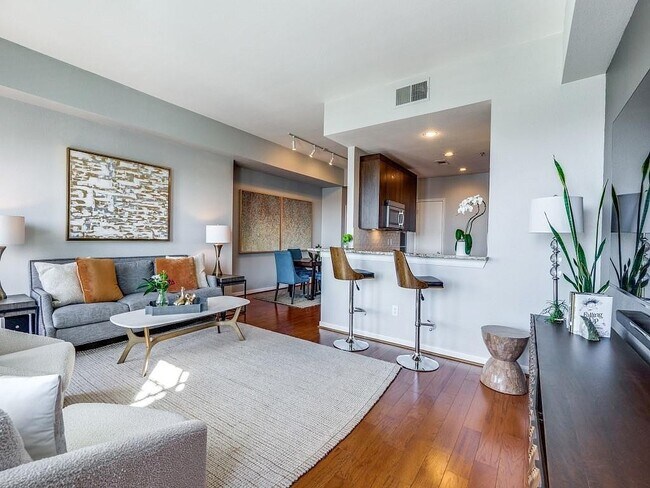 Foto del edificio - 4611 Travis St