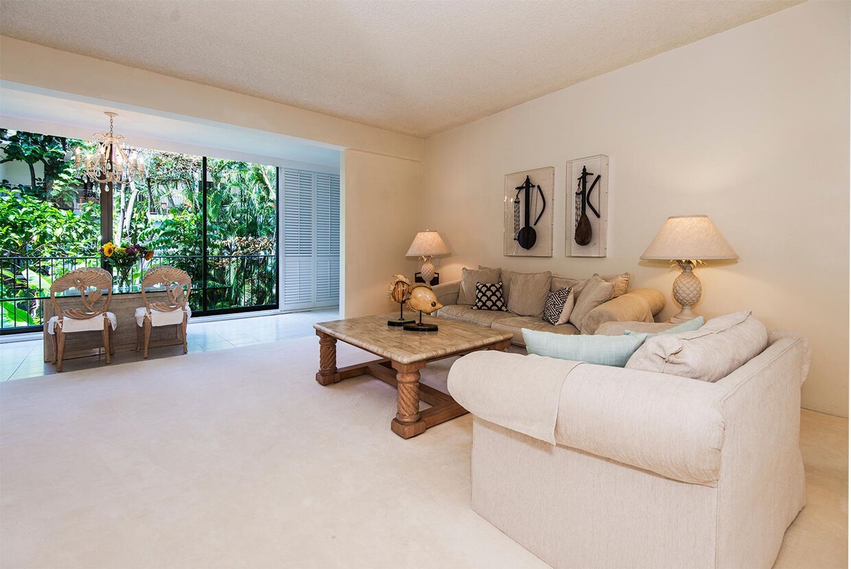 Foto principal - Kahala Beachside Villa: Lux Condo w/ Pool,...