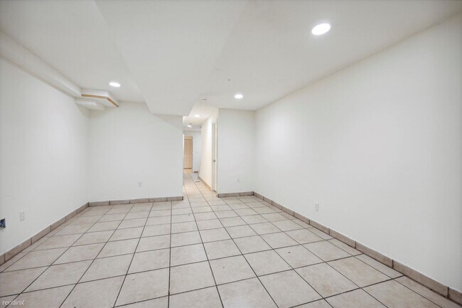 Building Photo - 4 br, 2 bath Triplex - 1948 N GRATZ ST Unit 1