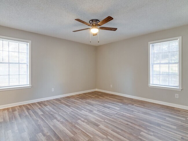 Foto del edificio - Spacious 4BR/2BA home in Fox Meadows - NEW...