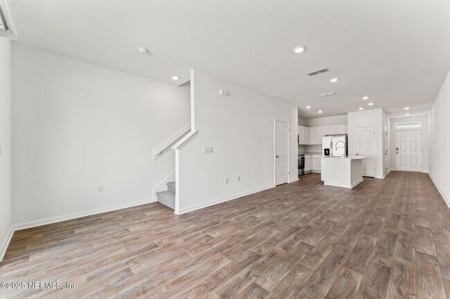 Building Photo - 5966 Ortega Hills Dr