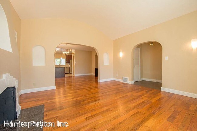Building Photo - 4 br, 2.5 bath House - 3715 Atlas Ave