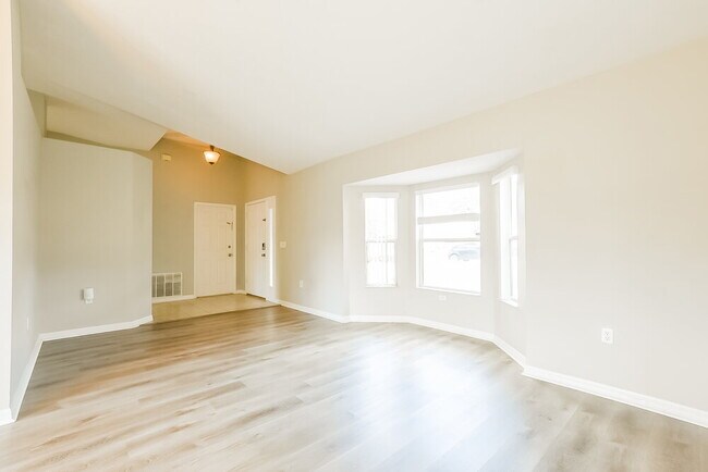 Foto del edificio - 1480 Muir Cir