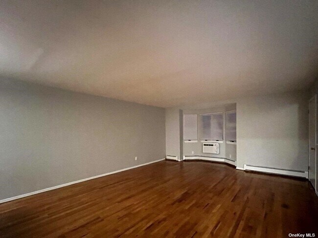 Foto del edificio - 36-36 Corporal Stone St