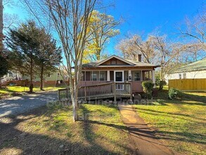 Building Photo - 307 N Linwood Ave