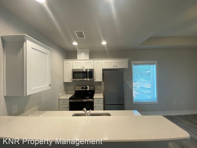 Foto del edificio - 2 br, 2 bath House - 114 NW 9th St