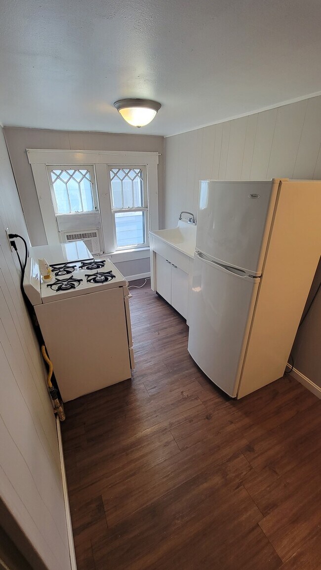 Foto del edificio - 1 Bed Apartment in Germantown!