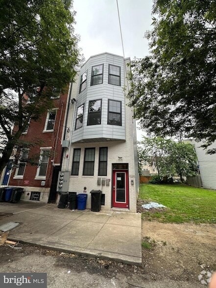 Building Photo - 1328 N 7th St