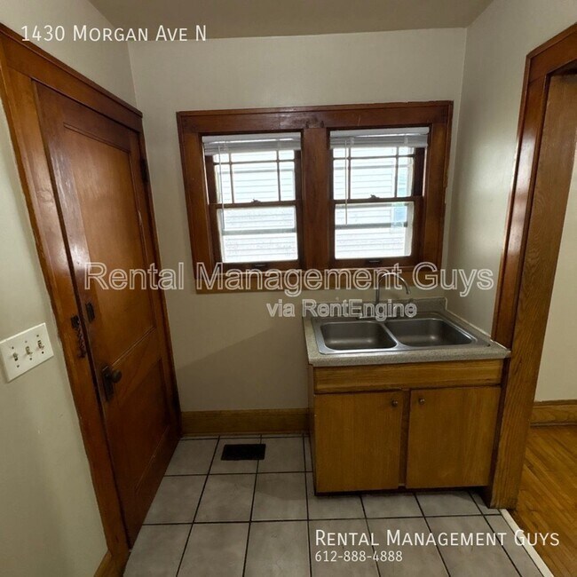 Foto del edificio - 1430 Morgan Ave N