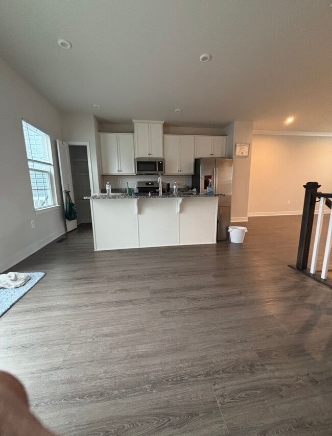 Foto del edificio - 2408 Crescent Wy