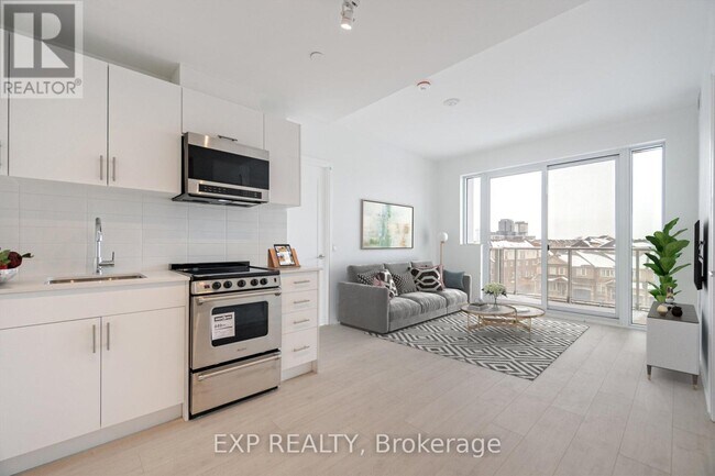 Building Photo - 412 Silver Maple Rd