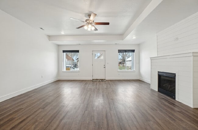 Building Photo - 2918 Pingree Ave E