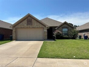 Building Photo - 4504 Sapphire Ln