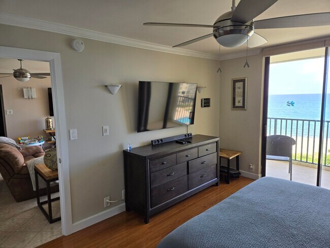 Building Photo - 400 Ocean Trail Way