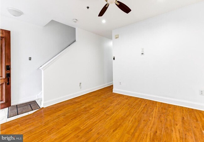 Foto del edificio - 576 Washington St