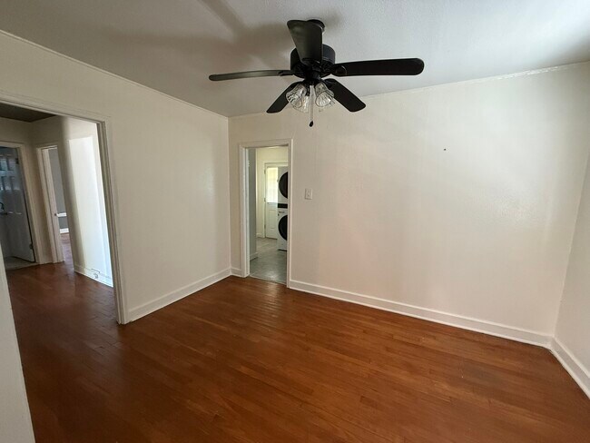 Foto del edificio - 603 Ave F Ave