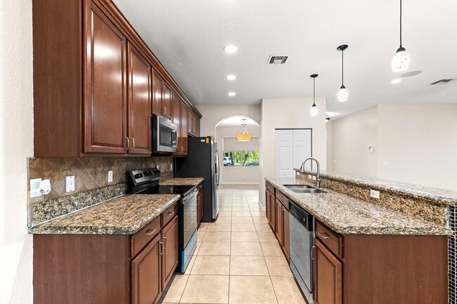 Building Photo - 6809 Osage Cir