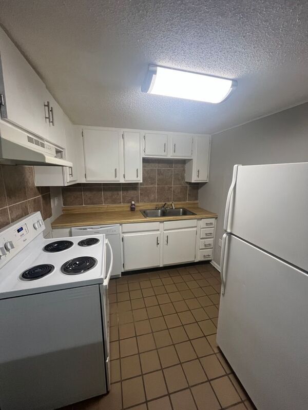 Foto del edificio - 5727 N Morgan Ln