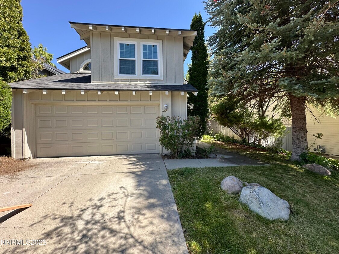 Primary Photo - 2635 Alpine Creek Rd