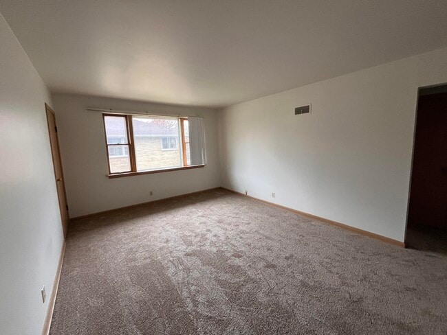 Building Photo - 3465 S 83rd St