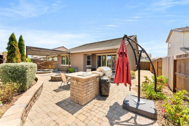 Foto del edificio - 9363 Wild Lilac Cir