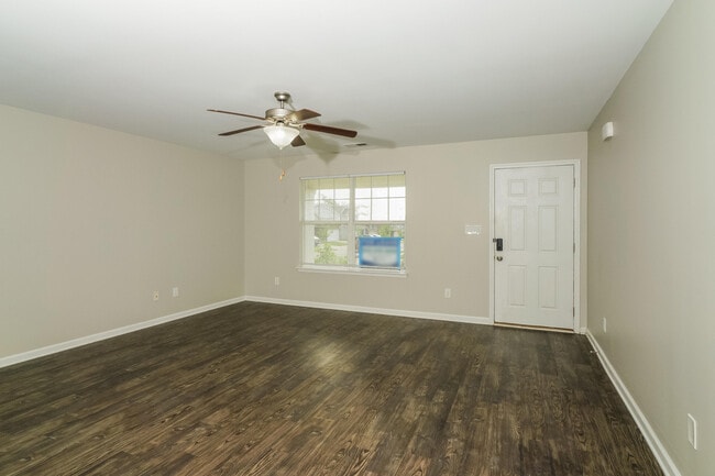 Building Photo - 2201 Walcot Way