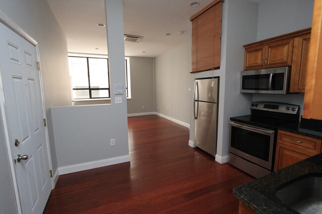 Foto del edificio - 32 W Market St