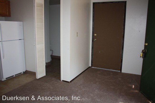 Building Photo - 2905 NW Glenridge Dr
