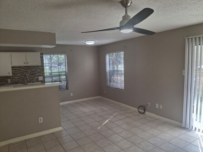 Foto del edificio - 12660 Ashford Point Dr