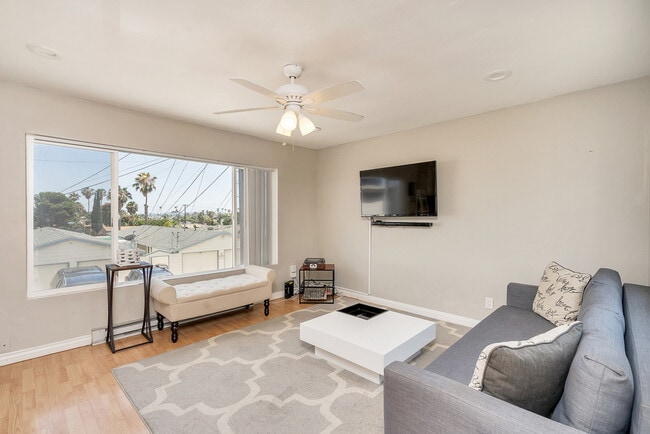 Building Photo - 2131 Balboa Ave