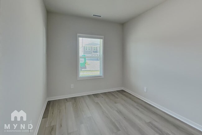 Building Photo - 412 Southland Dr