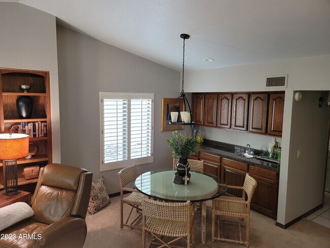 Building Photo - 11226 N Pinto Dr