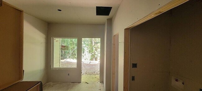Foto del edificio - 15633 Sycamore Dr