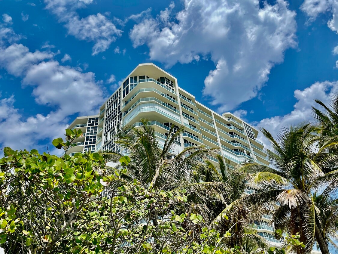 Primary Photo - 6051 N Ocean Dr