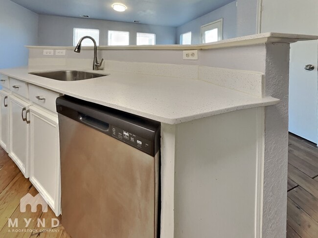 Foto del edificio - 20811 Bonham Park Ln