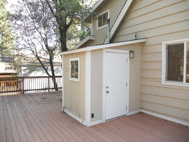 Foto del edificio - Spacious 4-Bedroom, 2-Bath Home ? Pet Frie...