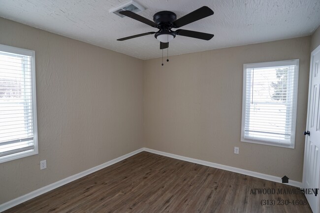 Foto del edificio - Fully Renovated 2-Bedroom Home – Move-In Ready for You!