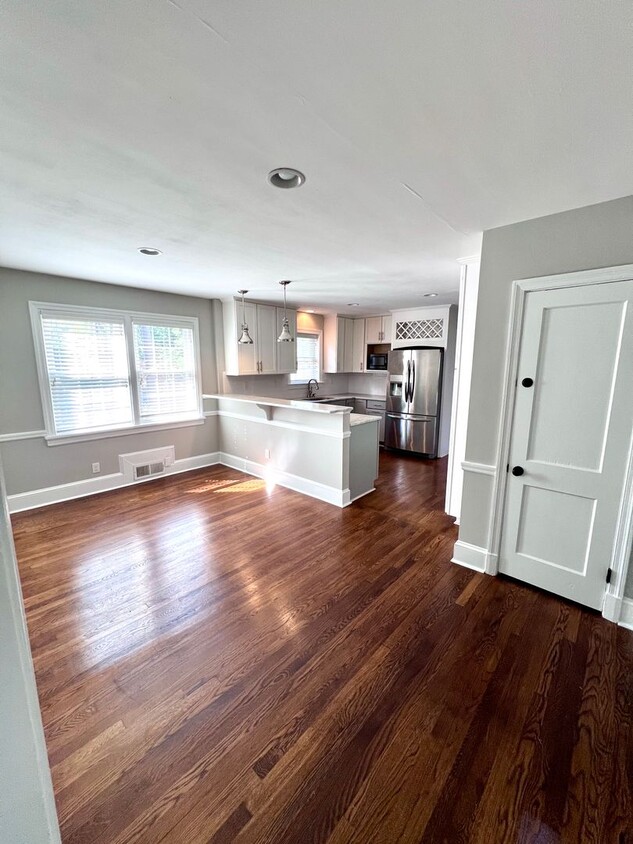 Foto principal - Stunning Three Bedroom on Patterson Ave! A...