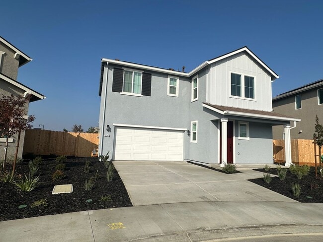Building Photo - Woodside Home in NW Visalia Available Now!
