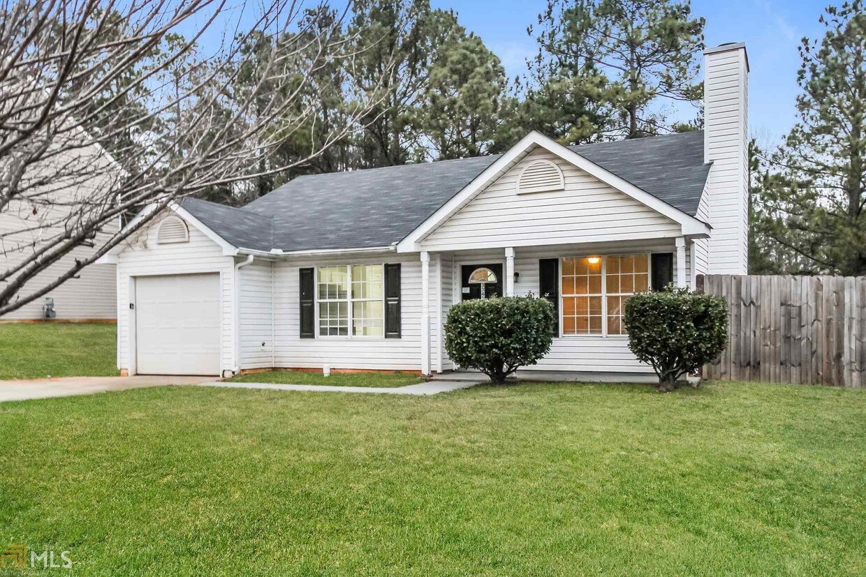 3342 Crestview Ct, Ellenwood, GA 30294 House Rental in Ellenwood, GA